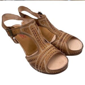 PIKOLINOS Moraira Cognac Brown Leather
Laser Cut T Strap Sandal 40 / 9